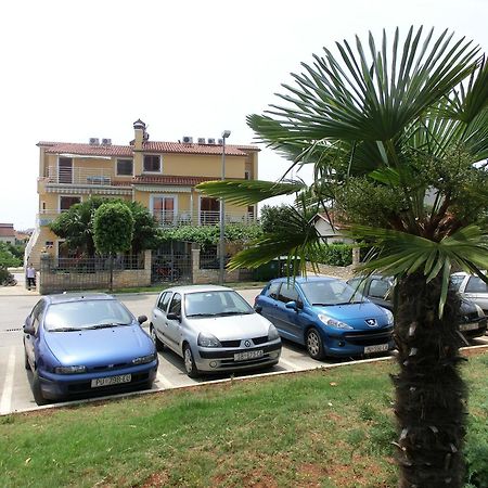 Pansion Valbruna Rovinj Exterior photo