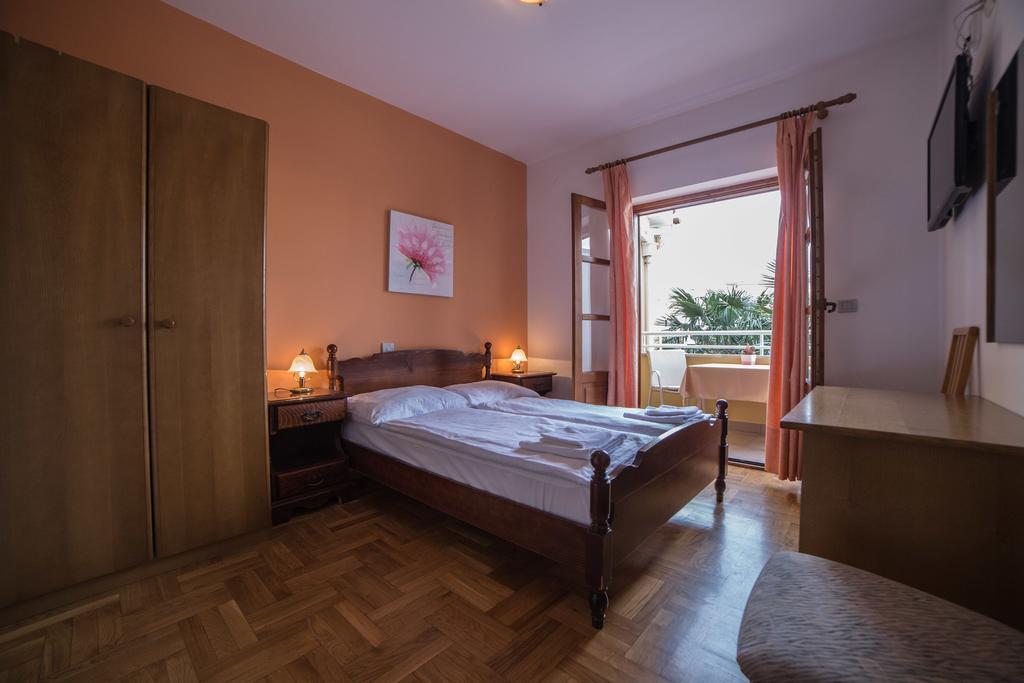 Pansion Valbruna Rovinj Room photo