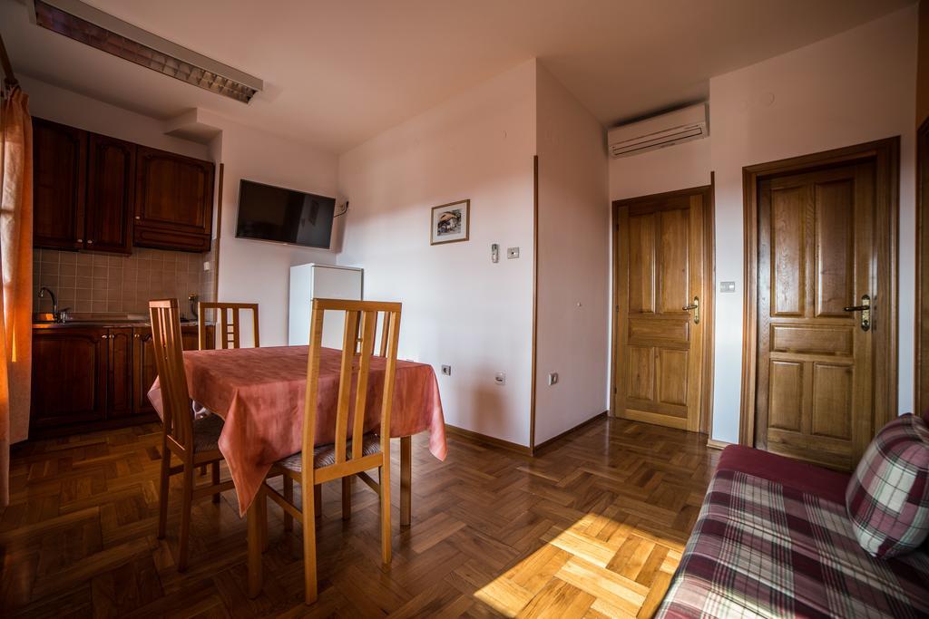 Pansion Valbruna Rovinj Room photo