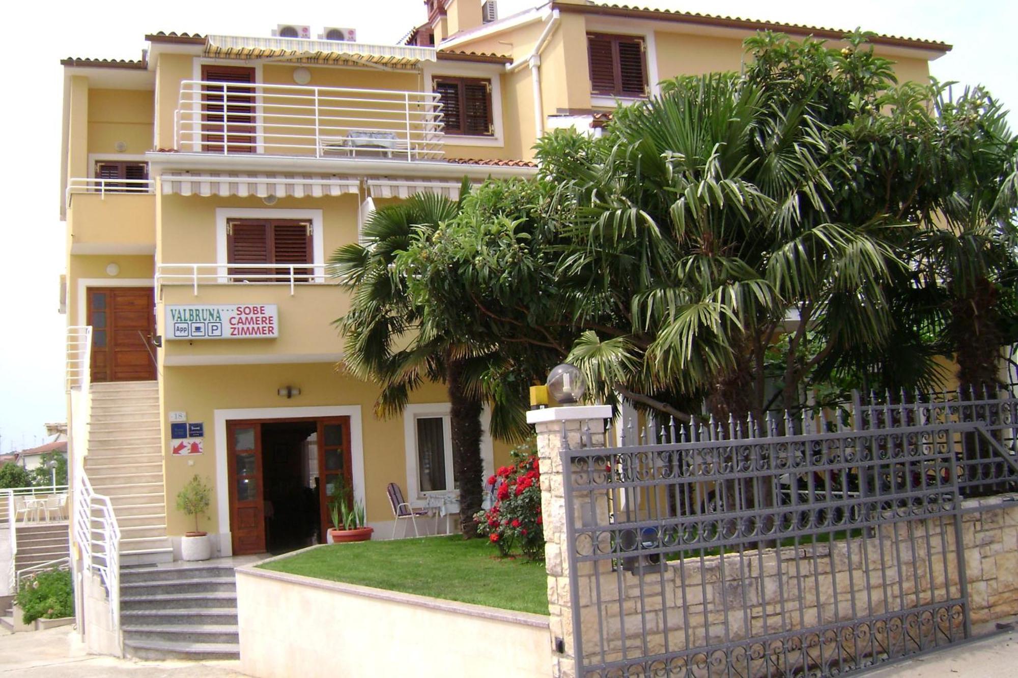 Pansion Valbruna Rovinj Exterior photo