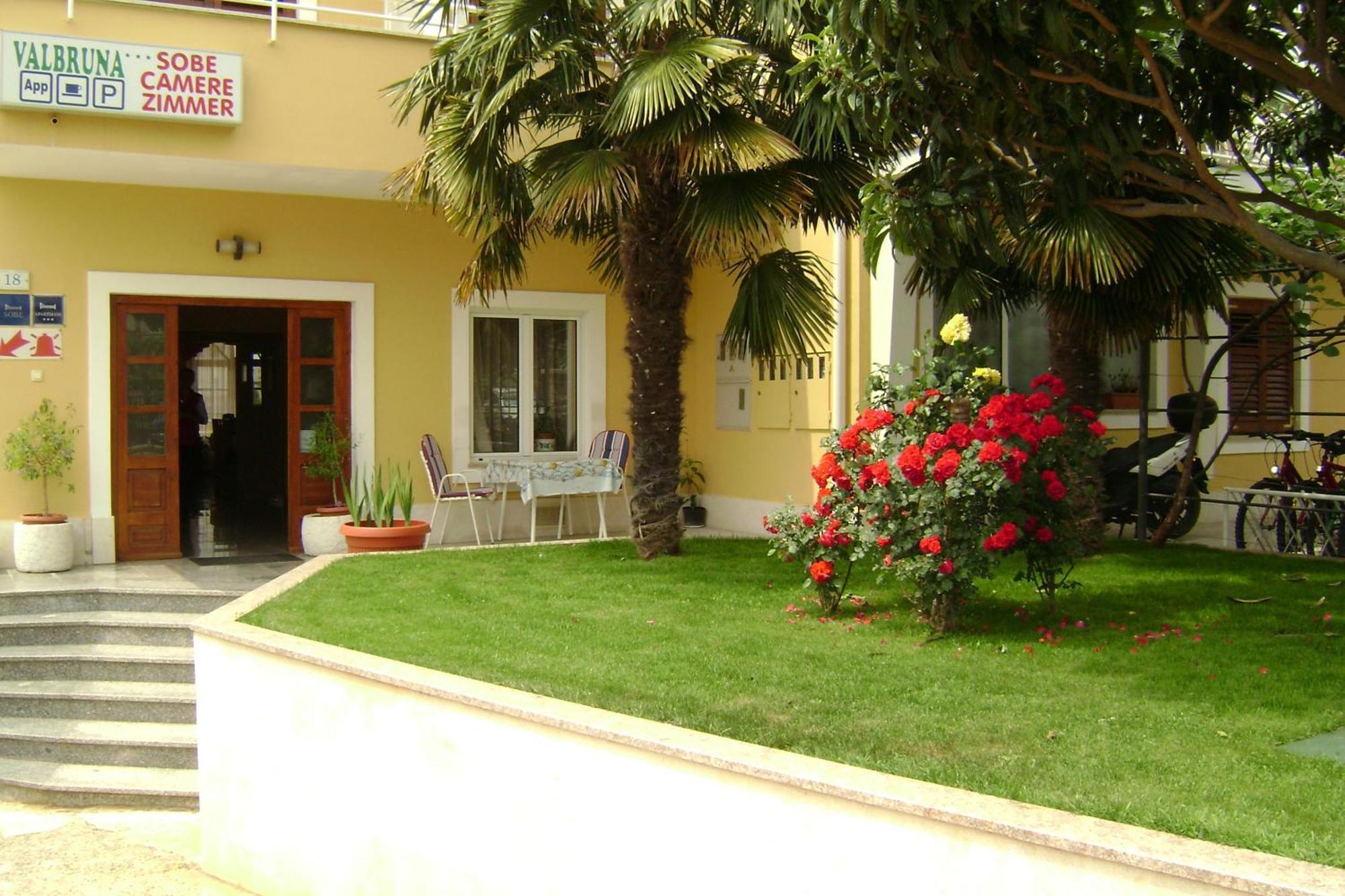 Pansion Valbruna Rovinj Exterior photo