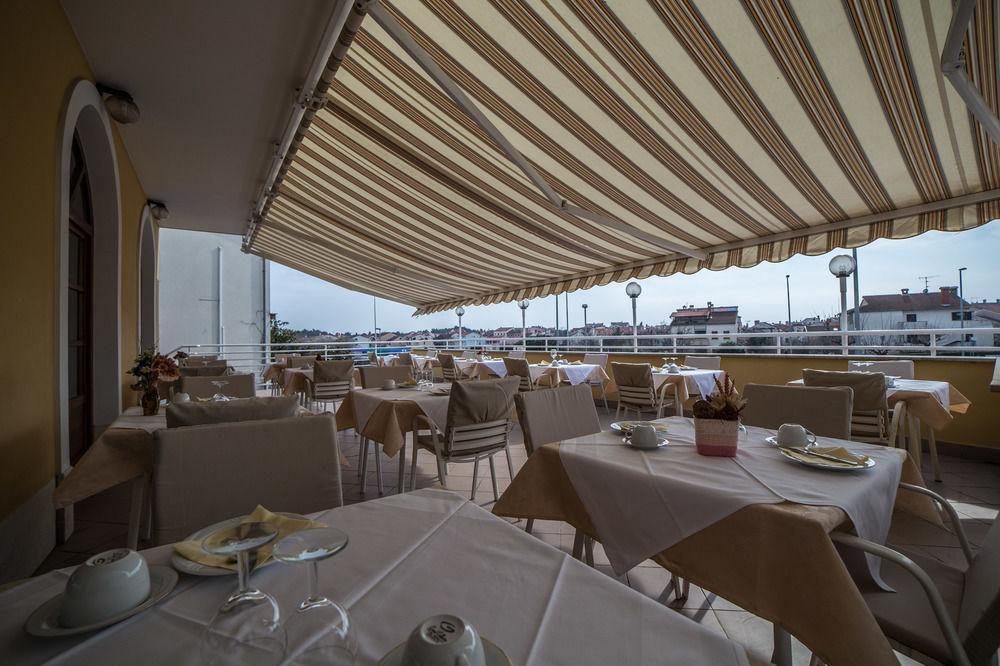 Pansion Valbruna Rovinj Exterior photo