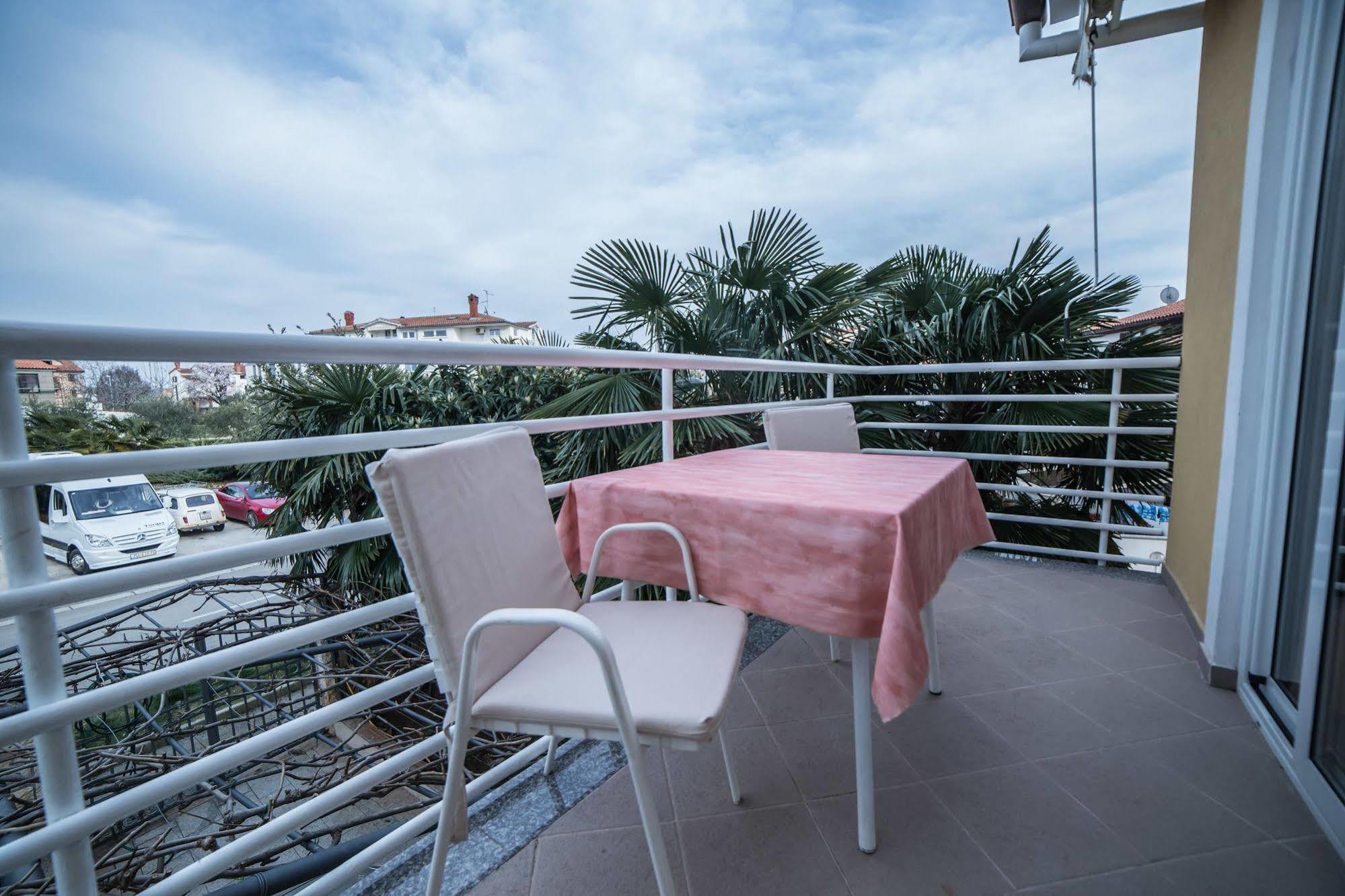 Pansion Valbruna Rovinj Exterior photo